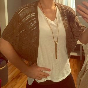 Light cover up. Olive/army green